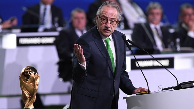 De María subió al estrado en el congreso de la FIFA. 